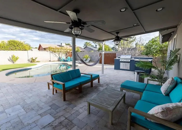 Holiday home Private Heated Pool With Outdoor Bbq Area *
