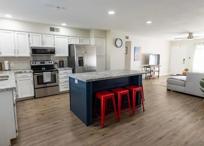 Private Heated Pool With Outdoor Bbq Area Holiday home Chandler