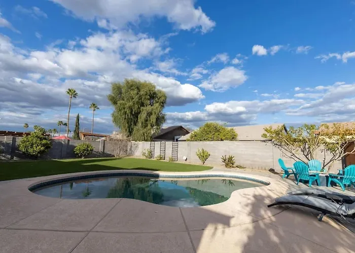 Private Heated Pool With Outdoor Bbq Area Holiday home